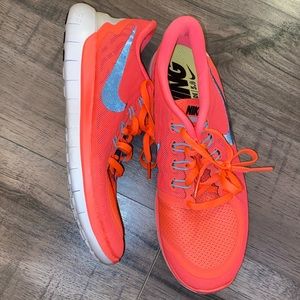 NWOT Nike orange shoes